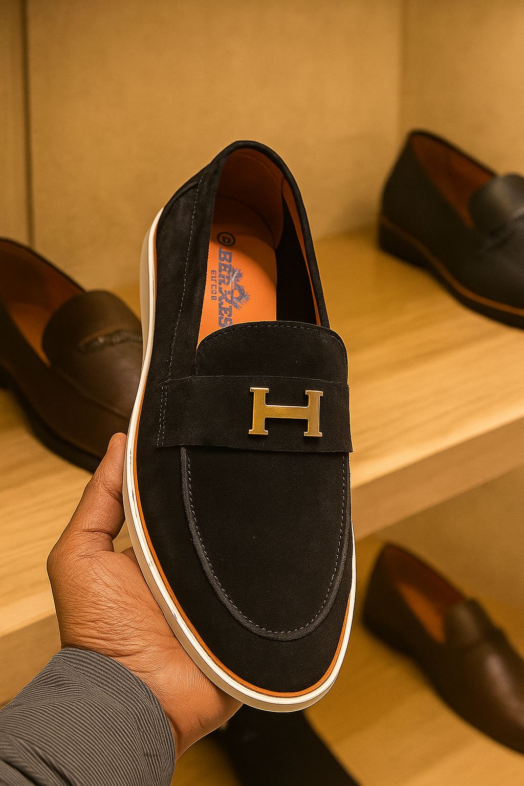 loffer |colour:white